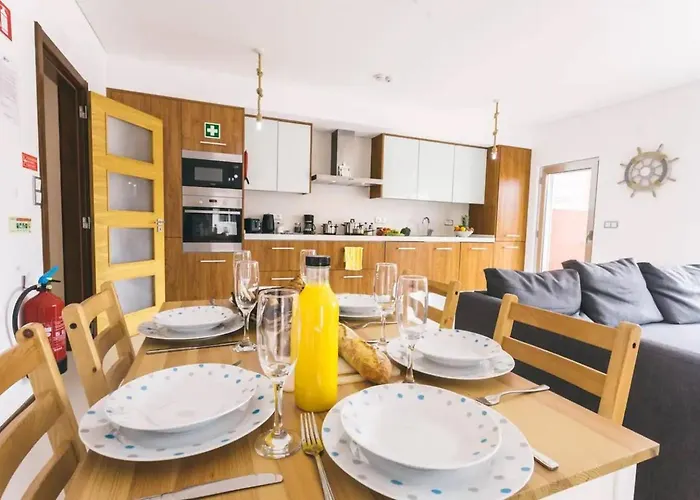 Appartement Lovely & New Atouguia Da Baleia
